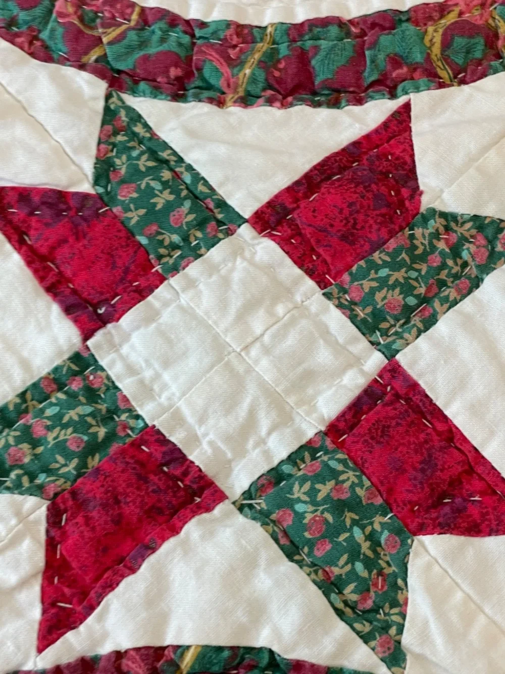 Handmade Double Wedding Ring Country Star Red Green Cream Lap Quilt Wall Hanging